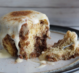 cinnamon roll mug cake