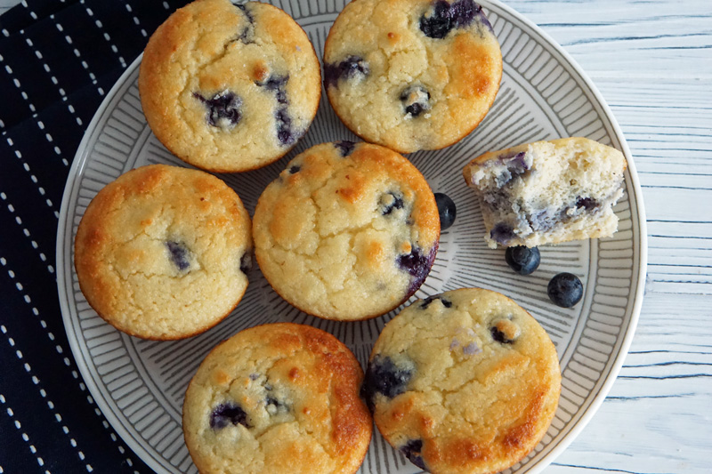 Low Carb Keto Blueberry Muffins With Almond Flour - Wholesome Yum