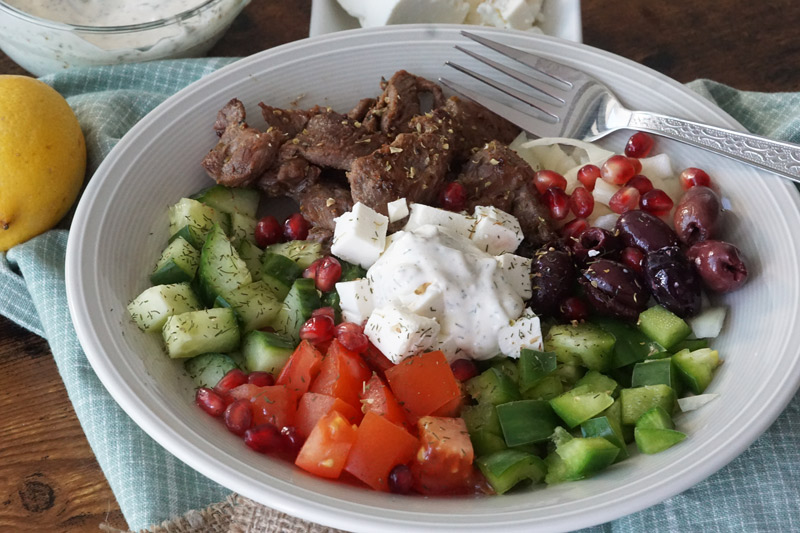 Low-Carb Greek Salad Bowls