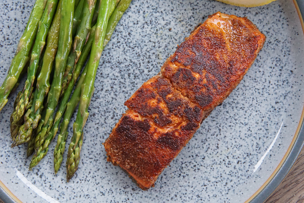 Blackened salmon with asparagus