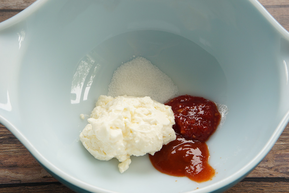 Making bang bang sauce