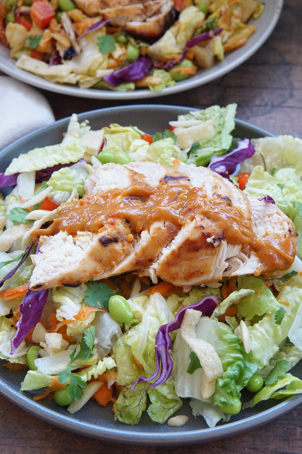 Spicy Thai salad with chicken
